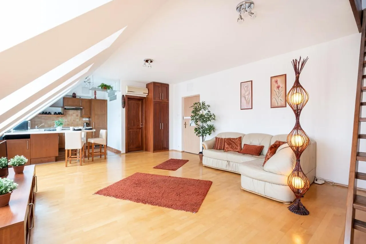 Beautiful Apartment With Ac Budapest